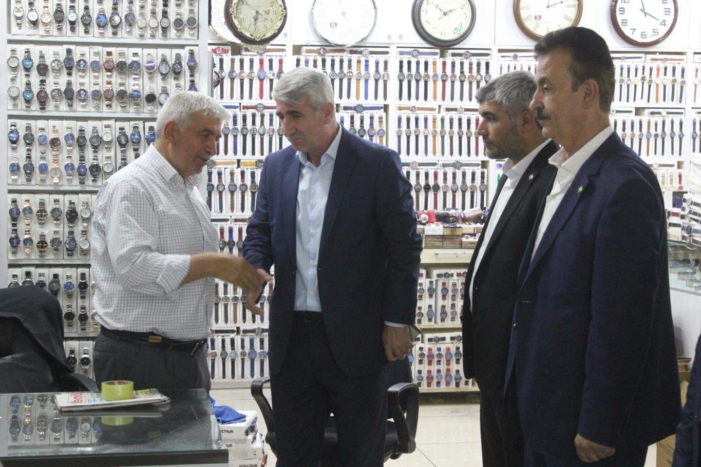 HÜDA PAR'dan iş yeri yanan esnafa ziyaret